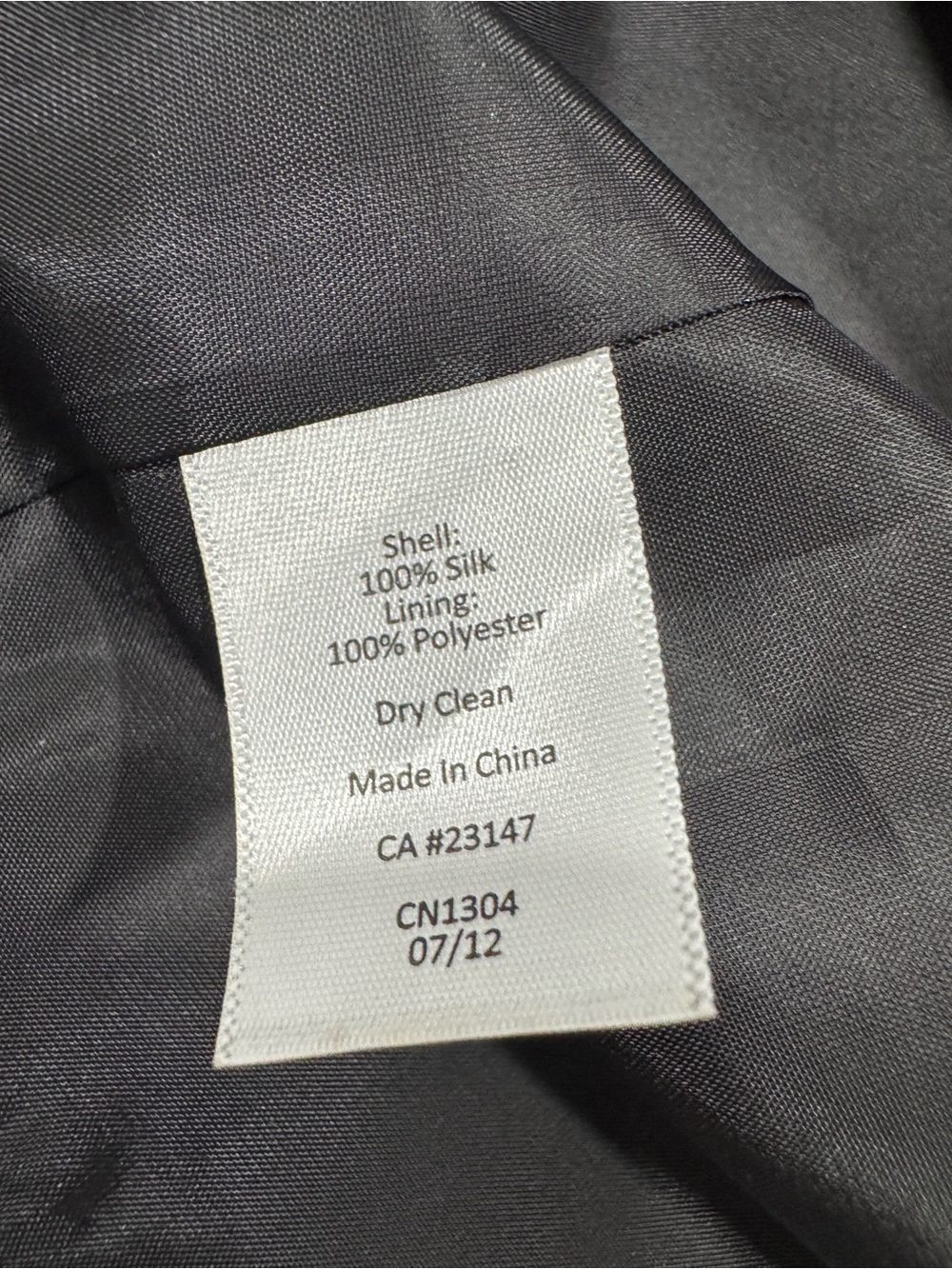 Talbots Petite Size 8P Duponi 100% Silk Blouse Top Striped Jeweled Buttons - Picture 7 of 9